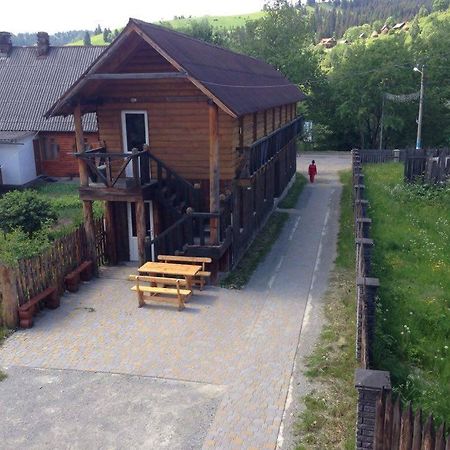 Хостел "Трутень" Worochta Exterior foto